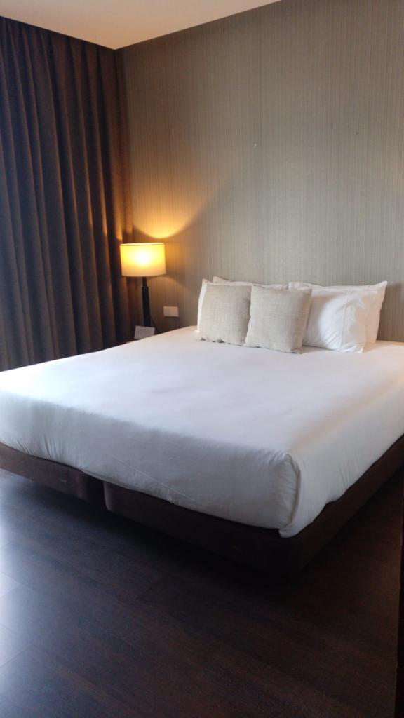 696216449: Chico busca chica en La Coruña