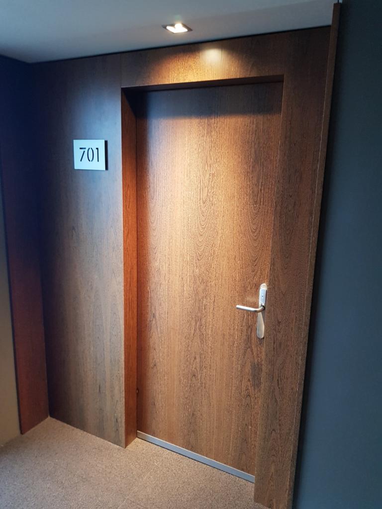 696216449: Chico busca chica en La Coruña