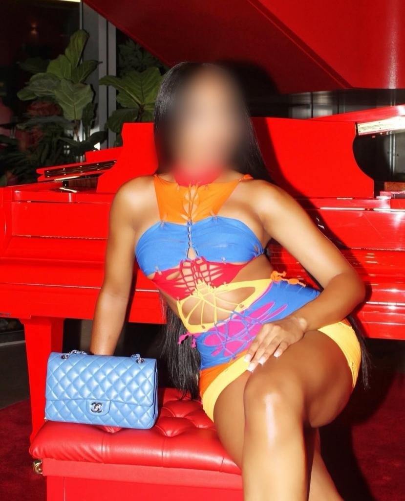 Chica busca chico en Barcelona: 