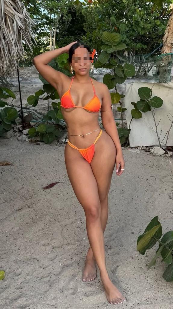 697397065: Chica busca chico en Toledo