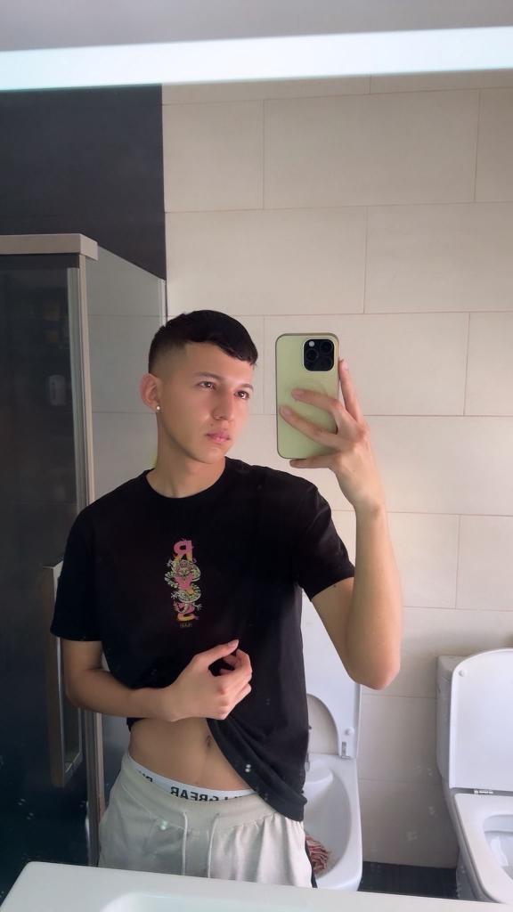 604843599: Chico busca chica en Madrid