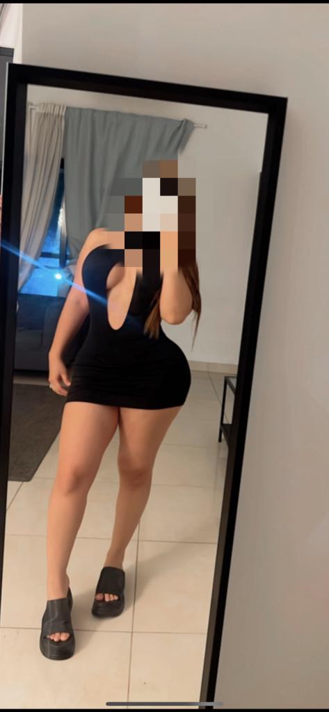 617881490: Chica busca chico en Zaragoza