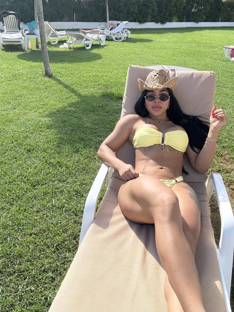 661543675: Chica busca chico en Madrid