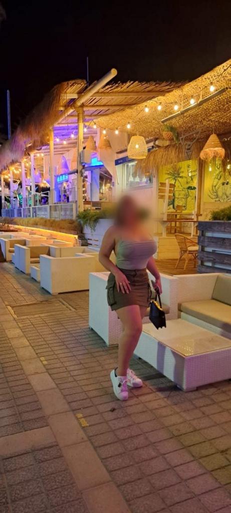 Chica busca chico en Sevilla: 
