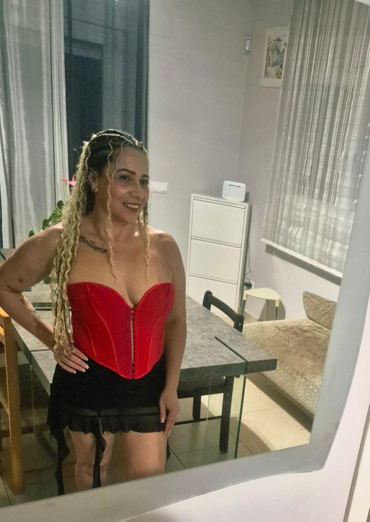 Chica busca chico en Cádiz: Chica busca chico