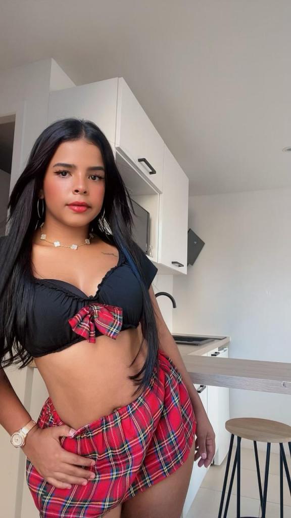 Chica busca chico en Granada: 