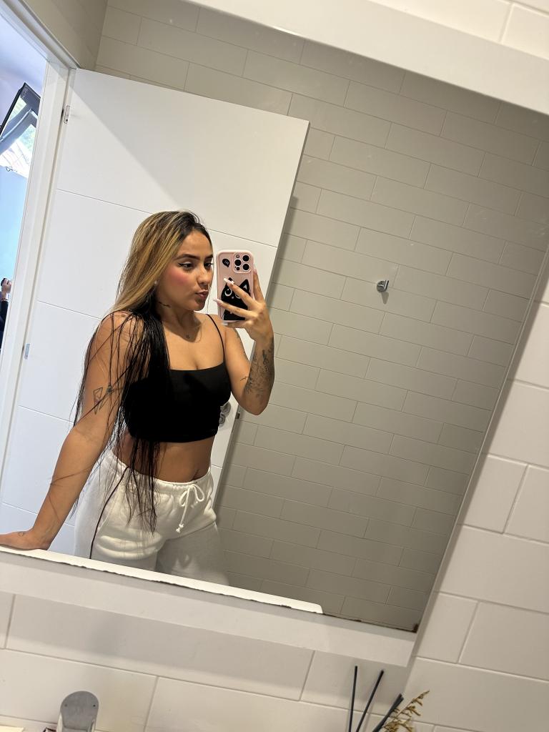 654344067: Chica busca chico en Pontevedra