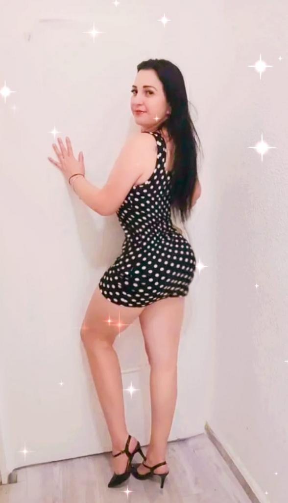 612477238: Chica busca chico en Ibiza