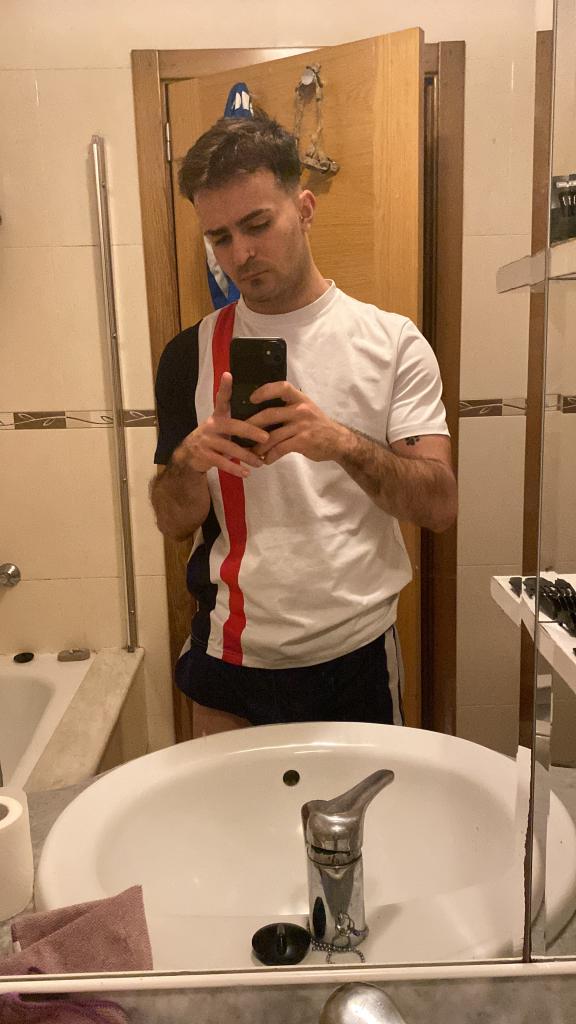 Chico busca chica en La Coruña: 