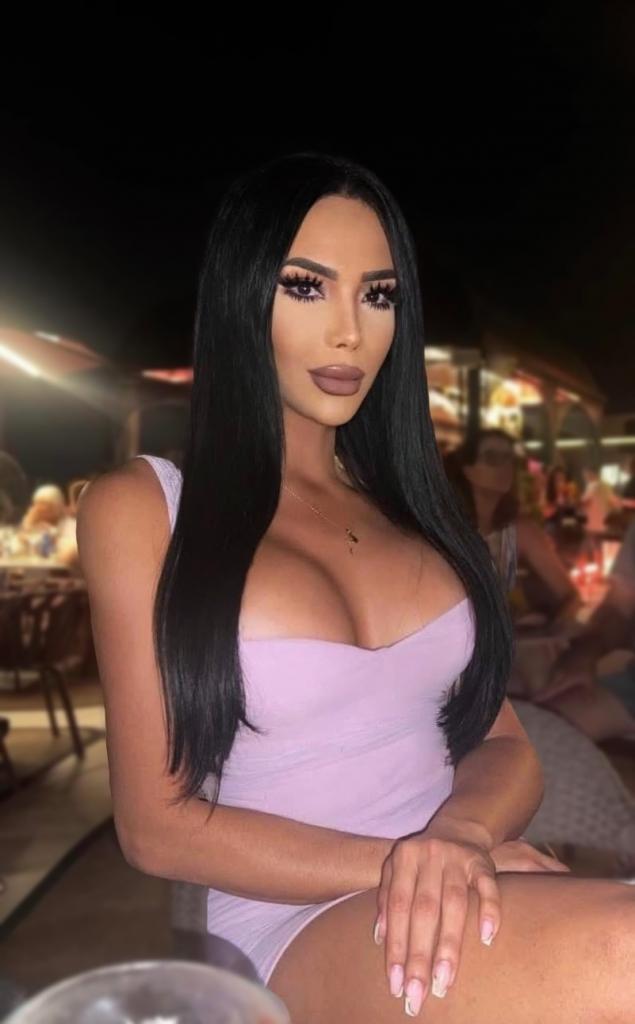 Travesti en Granada: Transexuales y Travestis