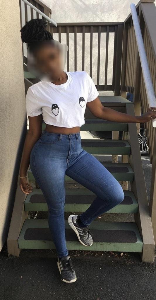 Chica busca chico en Almería: 