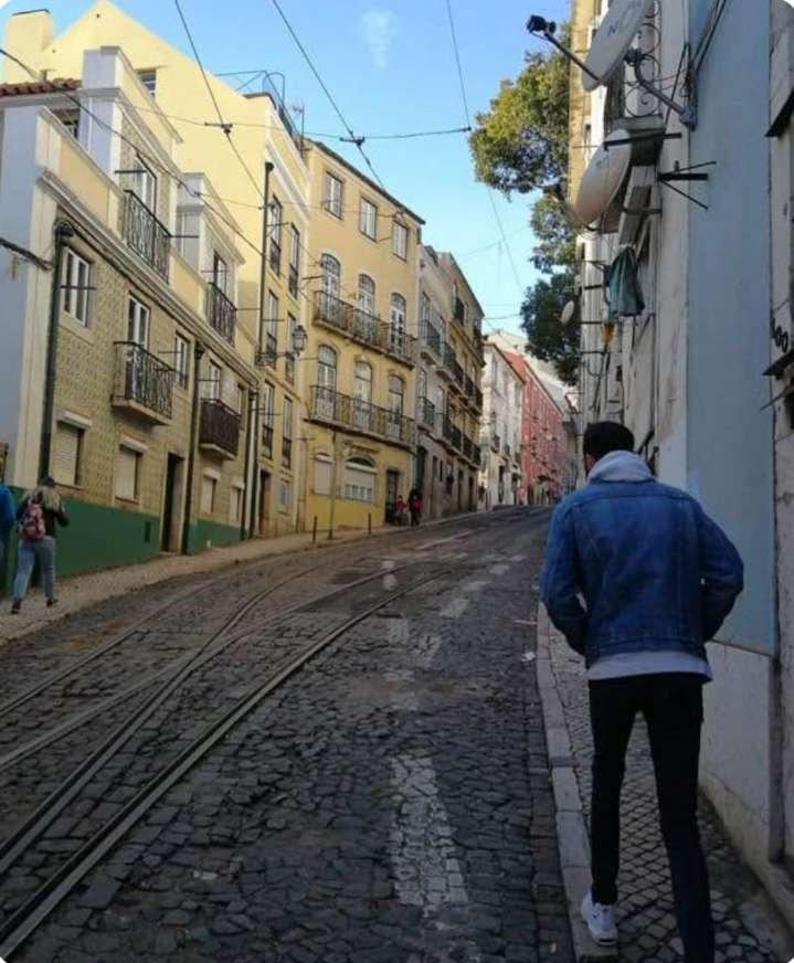 Chico busca chica en Málaga: 