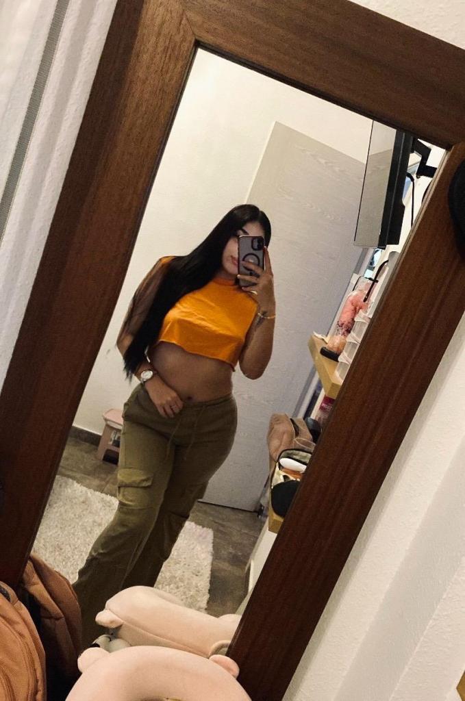 Chica busca chico en Albacete: Chica busca chico