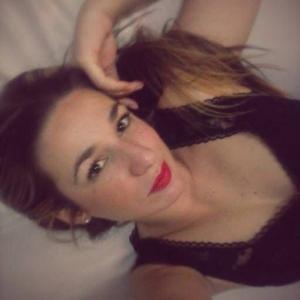 675121093: Chica busca chico en Navarra