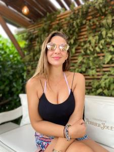 675121093: Chica busca chico en Navarra