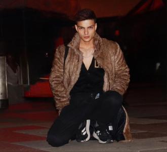 643081635: Chico busca chica en Madrid