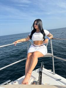 613582337: Chica busca chico en Cádiz