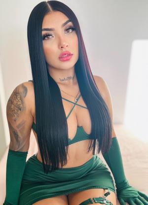 613582337: Chica busca chico en Cádiz