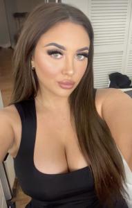 641425927: Chica busca chico en Gerona