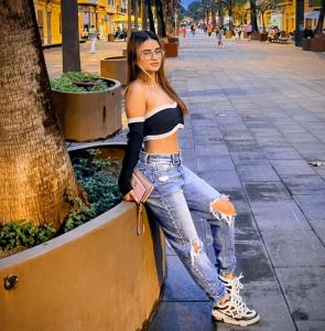 641806526: Chica busca chico en Tarragona