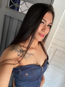 603184341: Chica busca chico en Barcelona