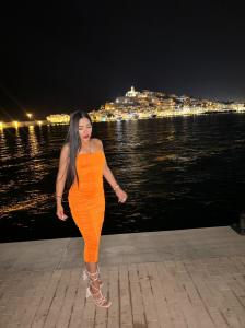 613977635: Chica busca chico en Cádiz