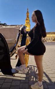 631017641: Chica busca chico en Sevilla