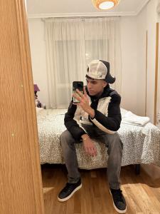 614520794: Chico busca chica en Salamanca