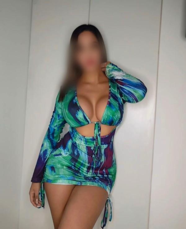 Chica busca chico en Ibiza: 