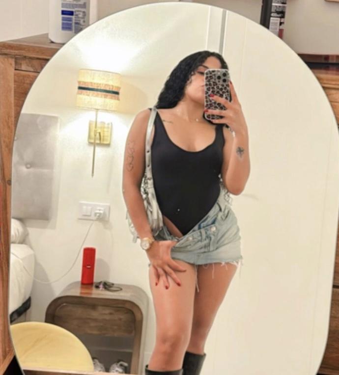 Chica busca chico en Almería: 