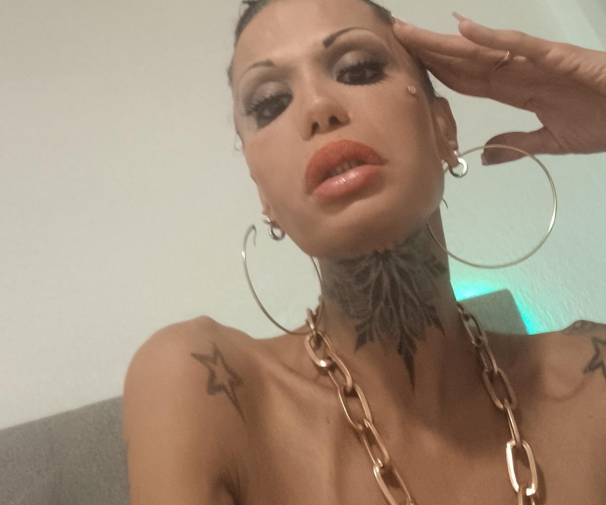 Chica busca chico en Valencia: 