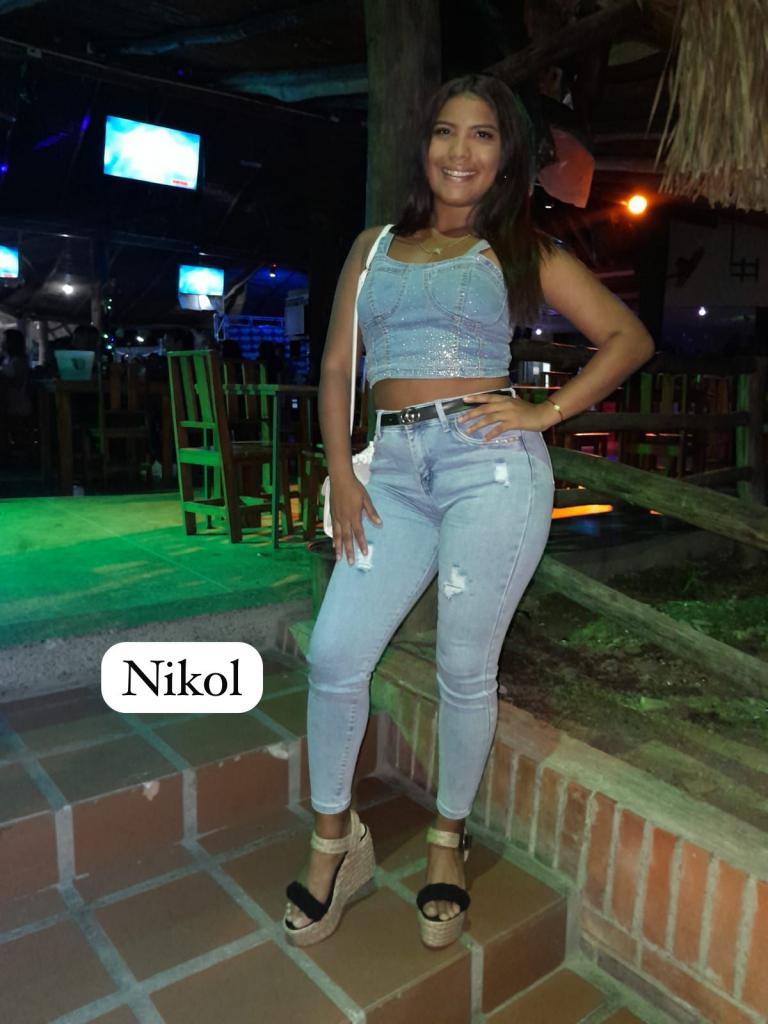 Chica busca chico en Murcia: 