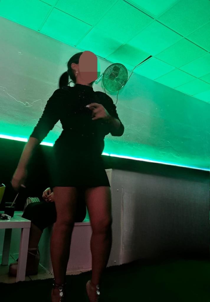 Chica busca chico en Tenerife: 