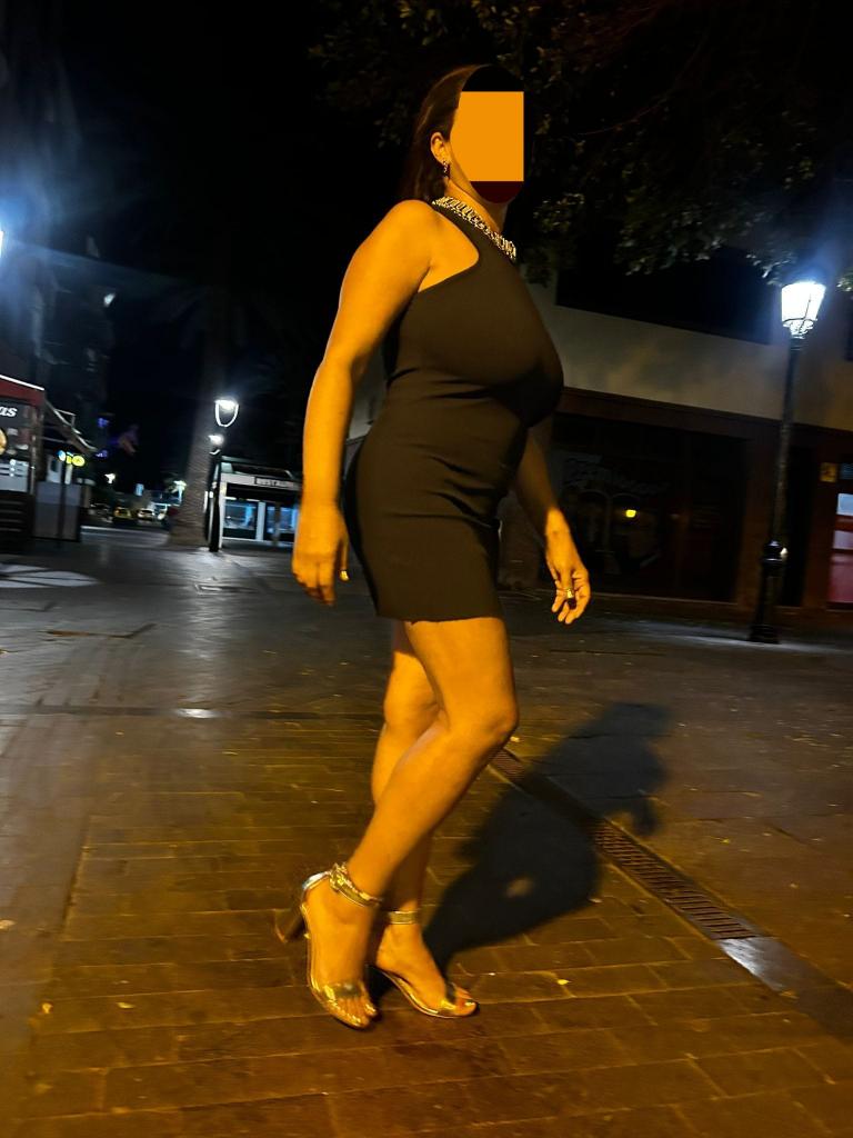 Chica busca chico en Tenerife: 