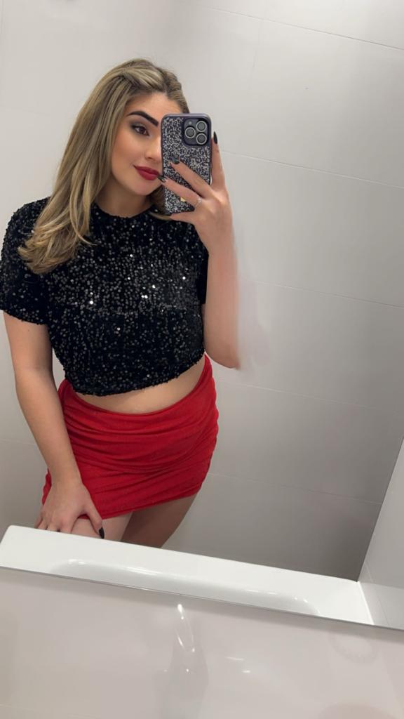 Chica busca chico en Granada: 