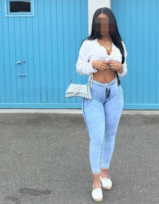 Chica busca chico en La Coruña: 