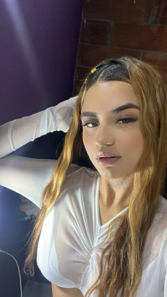 Chica busca chico en Tarragona: Chica busca chico