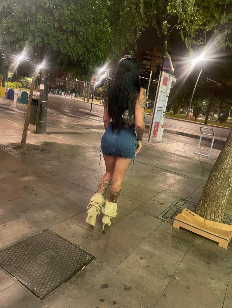 Chica busca chico en Murcia: 