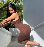 651423639: Chica busca chico en Gerona