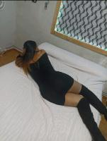 613887374: Chica busca chico en Barcelona