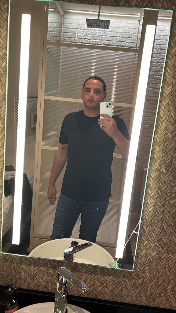 600216910: Chico busca chica en Málaga