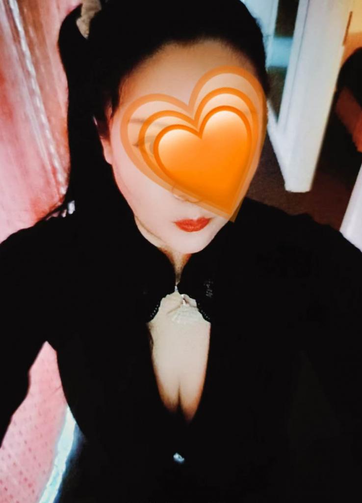 Chica busca chico en Barcelona: 