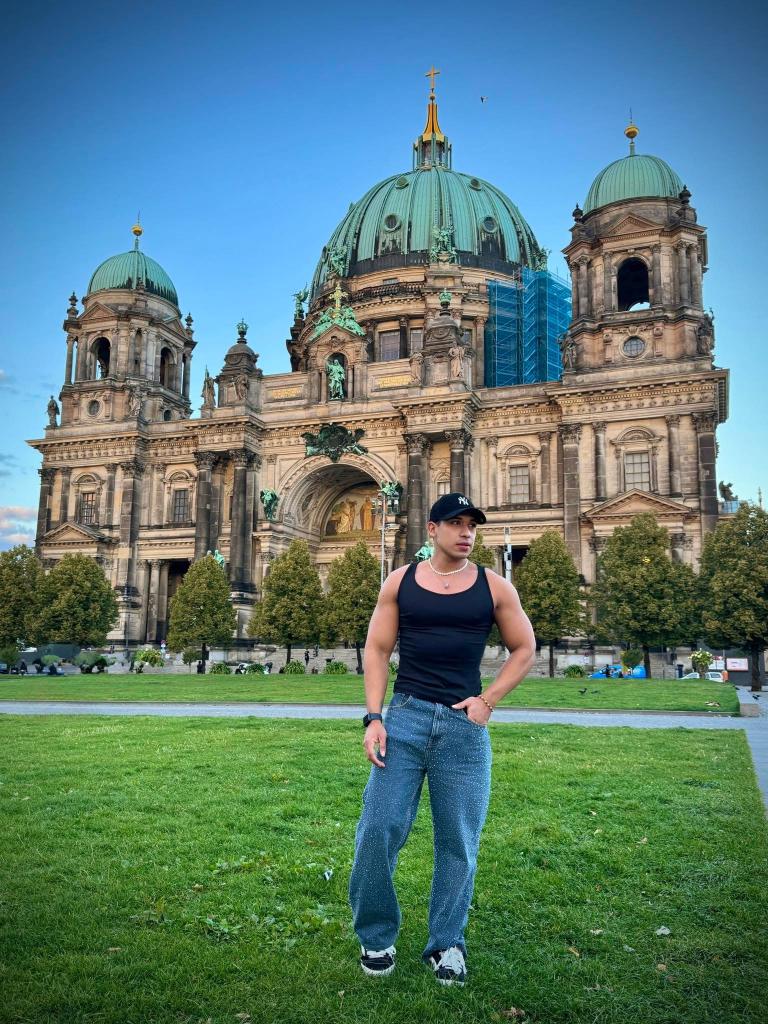 Chico busca chica en Madrid: 