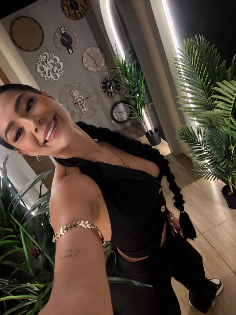 Chica busca chico en Granada: 
