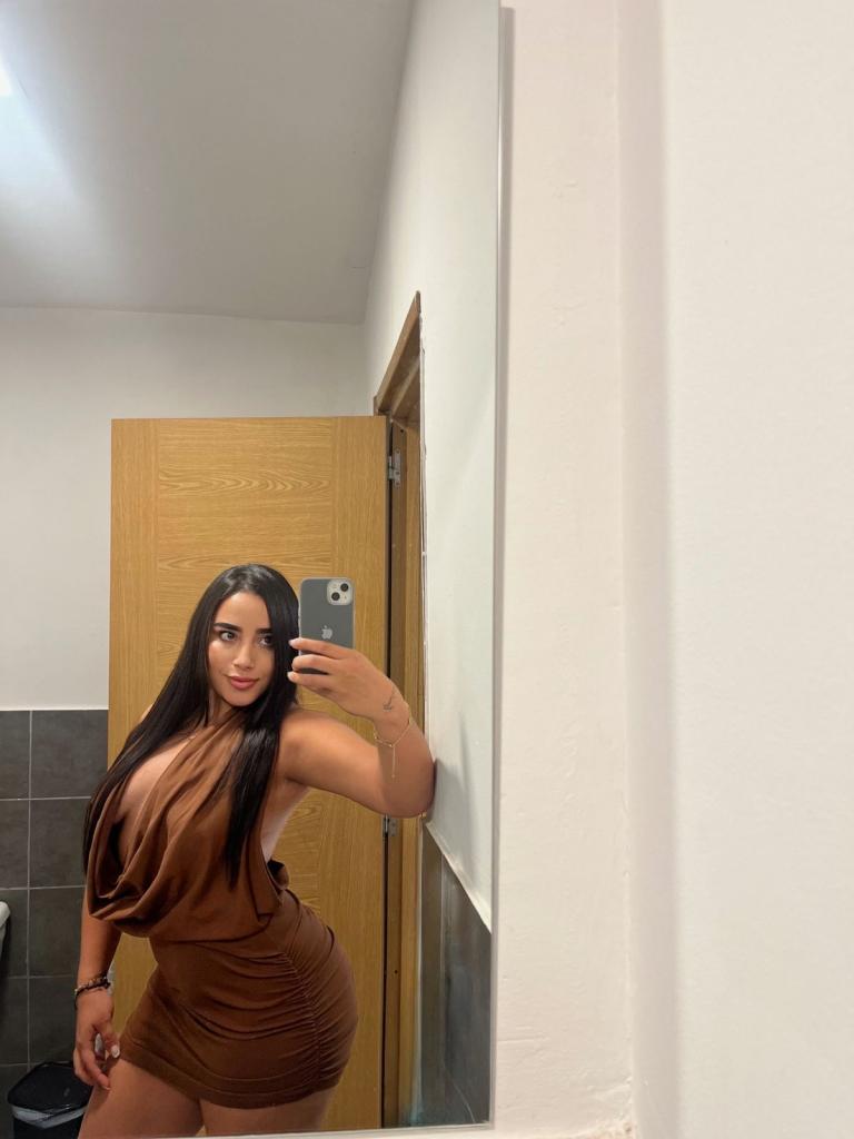 Chica busca chico en Tenerife: 
