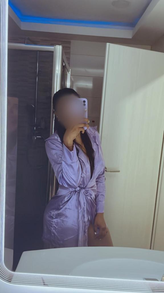 Chica busca chico en La Coruña: 