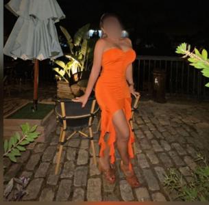 643297877: Chica busca chico en Sevilla