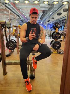 603126582: Chico busca chica en Madrid