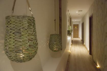 667582307: Chica busca chico en Madrid