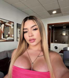 Chica busca chico en Ibiza: 